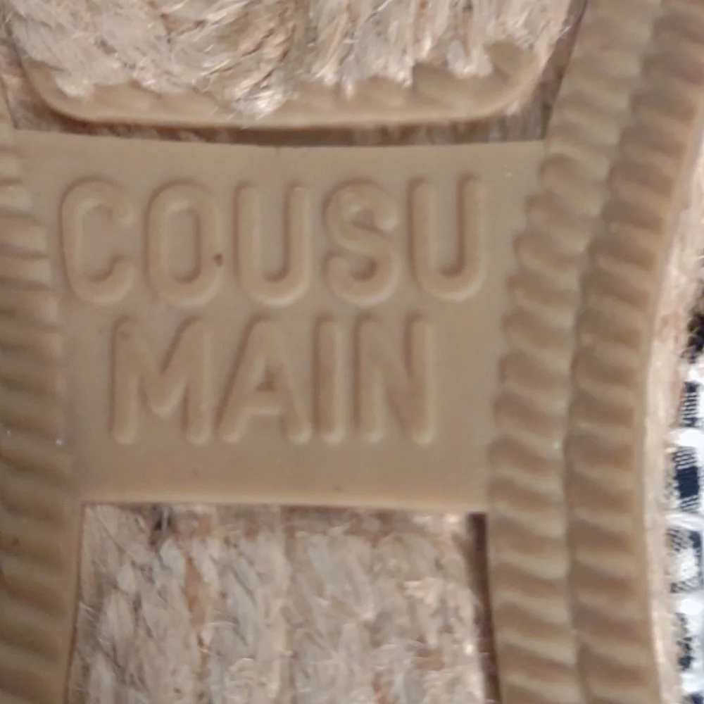 Cousu Main cousu main